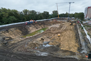 Wykop z wywozem 70 000 m3 przy ul. Białowieskiej we Wrocławiu