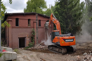 Wykonanie rozbiórki Kępy mieszczańskiej dla Echo Investment