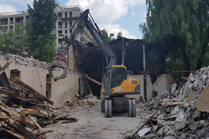 Wykonanie rozbiórki Kępy mieszczańskiej dla Echo Investment