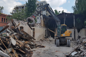 Wykonanie rozbiórki Kępy mieszczańskiej dla Echo Investment