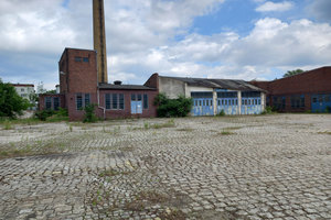 Wyburzenie 14 budynków, wykop 70 tys m3 + zasypki i remedacja Wrocław ul. Kolejowa