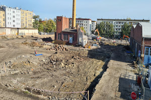 Wyburzenie 14 budynków, wykop 70 tys m3 + zasypki i remedacja Wrocław ul. Kolejowa